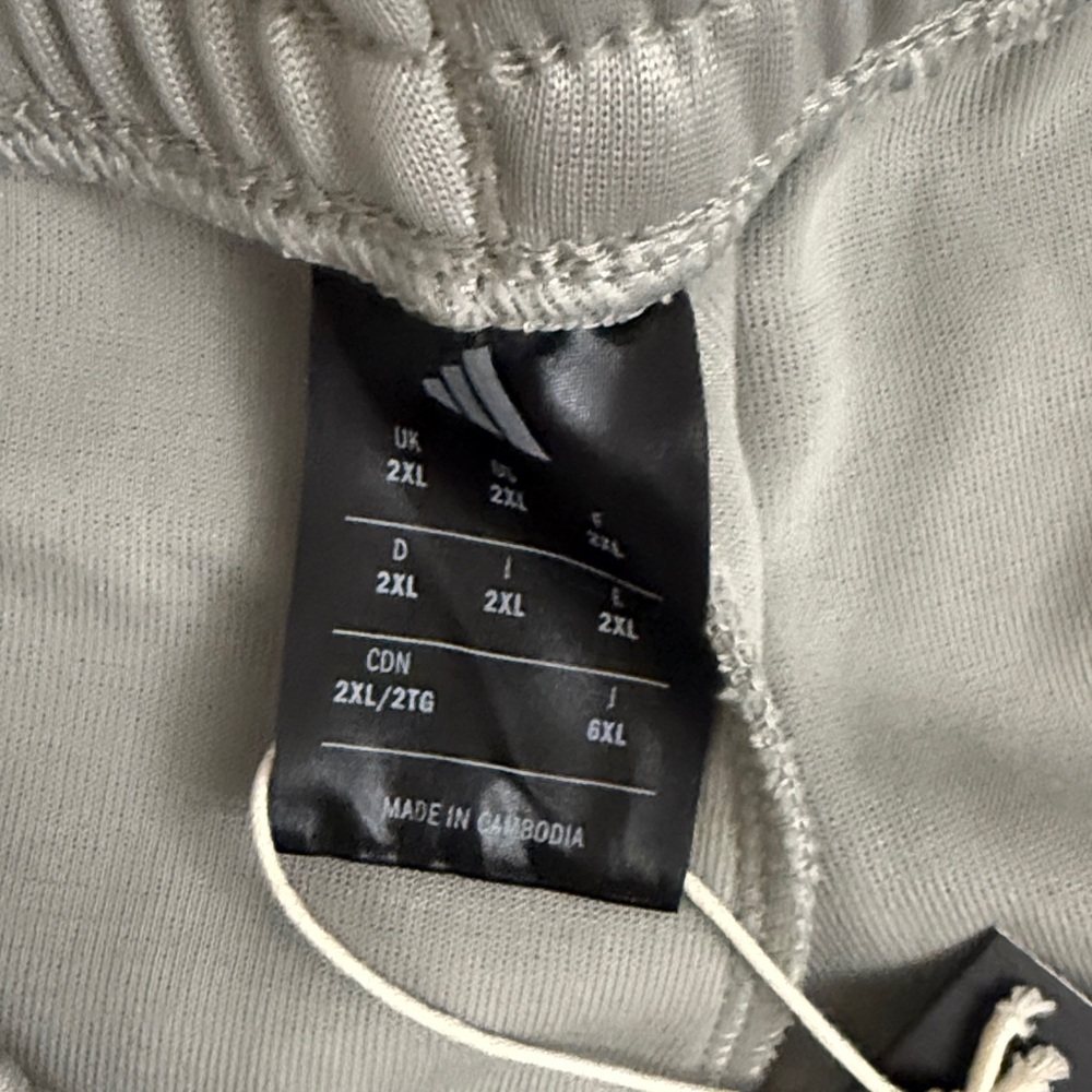 Adidas Light Gray Three-Stripe Joggers with White Logo Size XXL - Picture 11 of 16